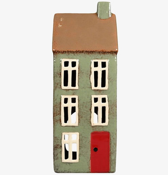 Bild av en grön ljuslykta formad som ett litet hus