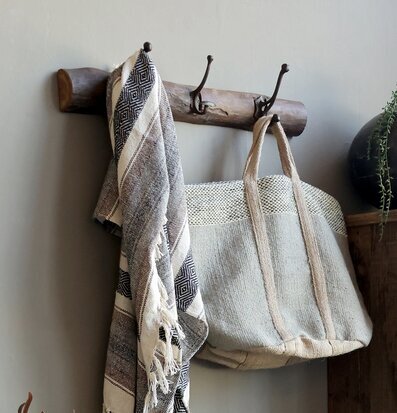 Klädhängare Grimaud från Chic Antique med rustik design