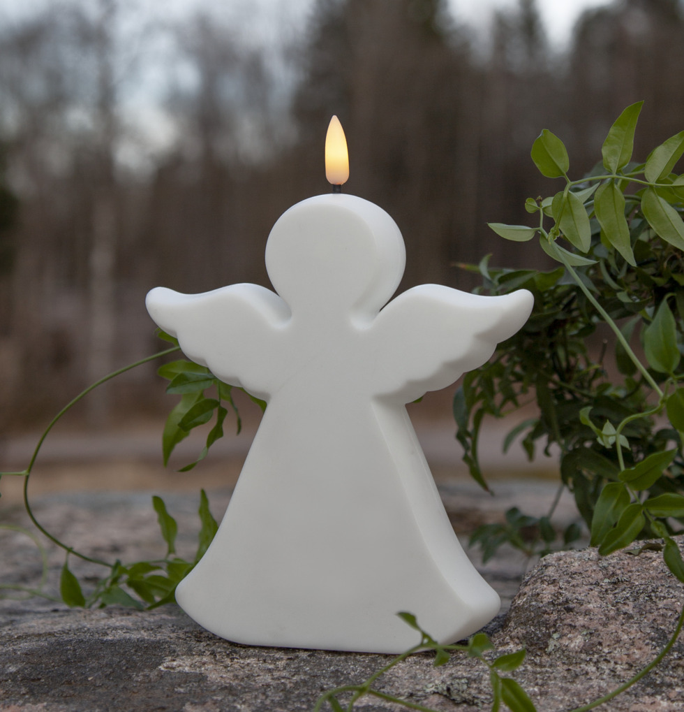 Gravljus LED Flamme Angel från Star Trading på gravsten