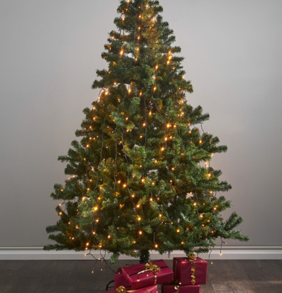 Julgransslinga Golden Warm White från Star Trading i gran