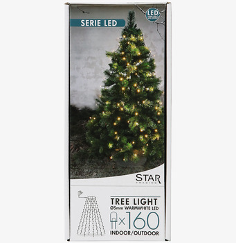 Julgransslinga LED från Star Trading på dekorerad julgran