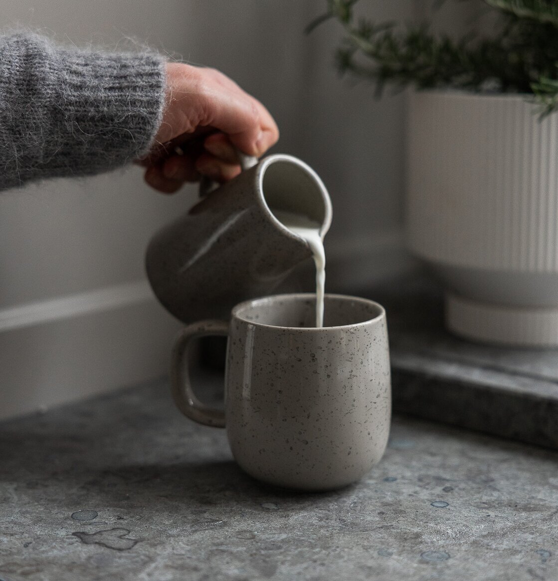 Kanna Nabbo 20cl från Storefactory i hemmamiljö med kopp