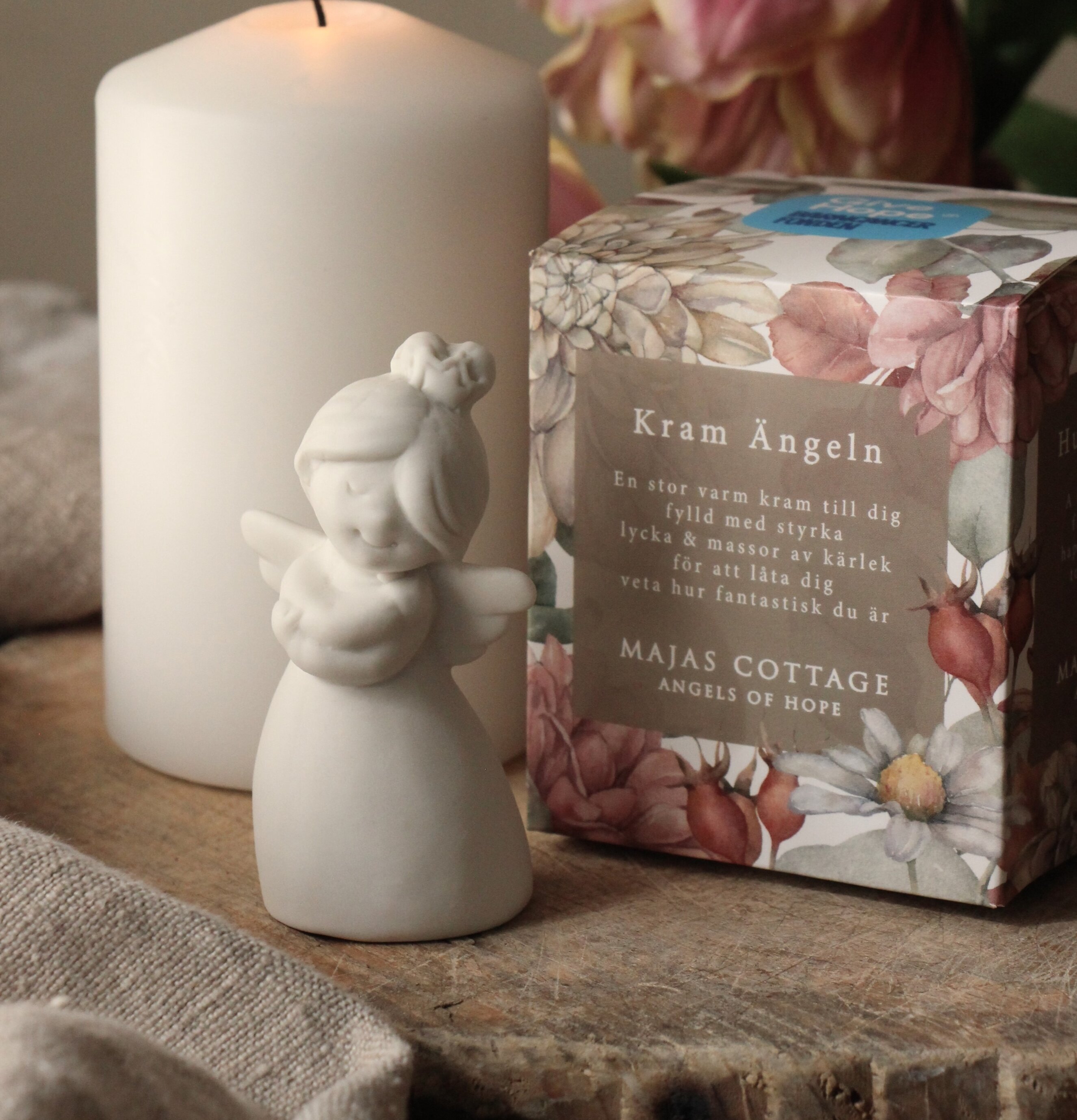 Kramängeln Inkl Gåvobox från Majas Cottage på rustik yta