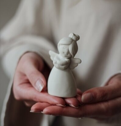 Kramängeln Inkl Gåvobox från Majas Cottage hålls varsamt