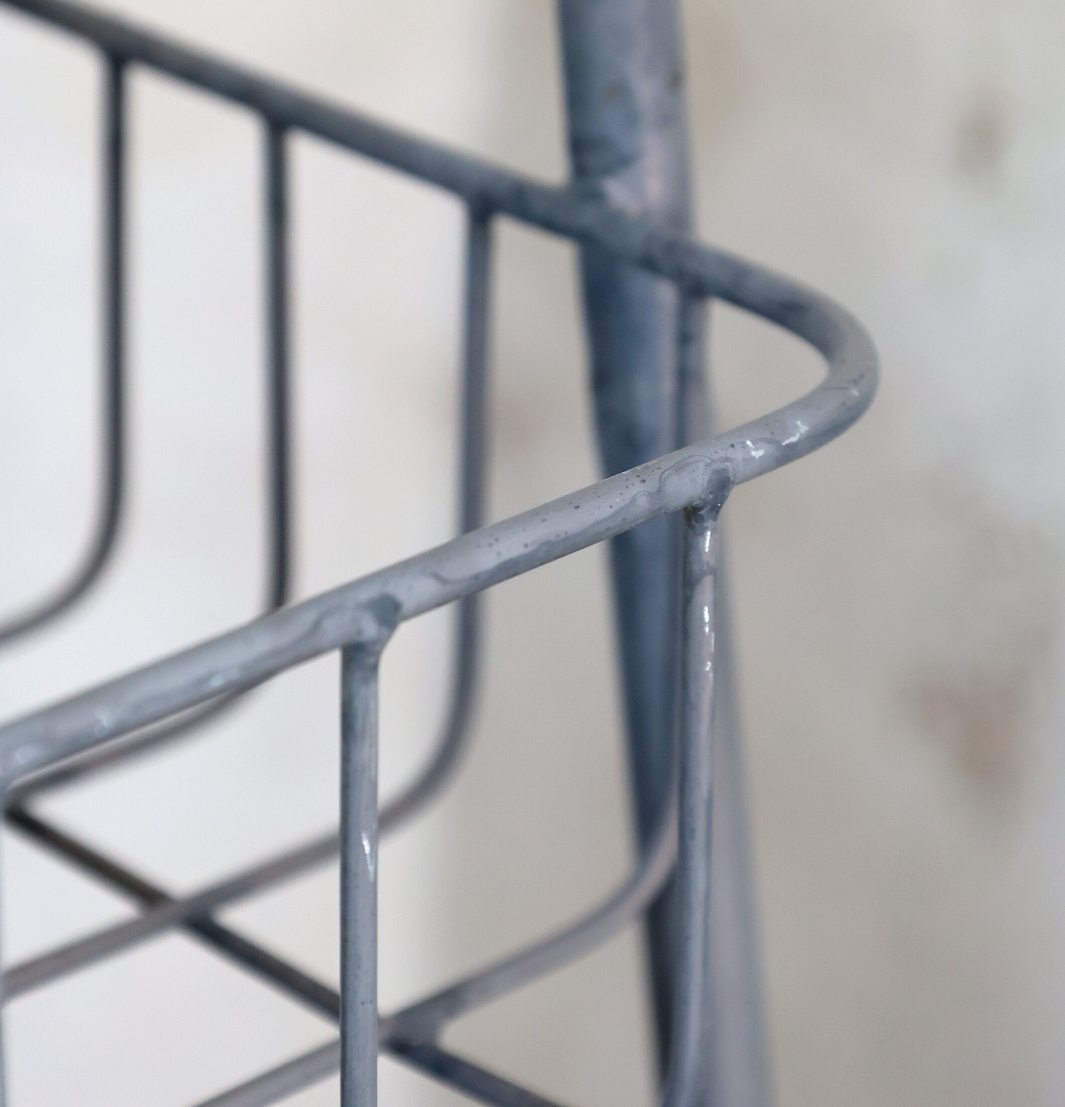 Etagere Antik Zink från Chic Antique, detaljrik och hållbar