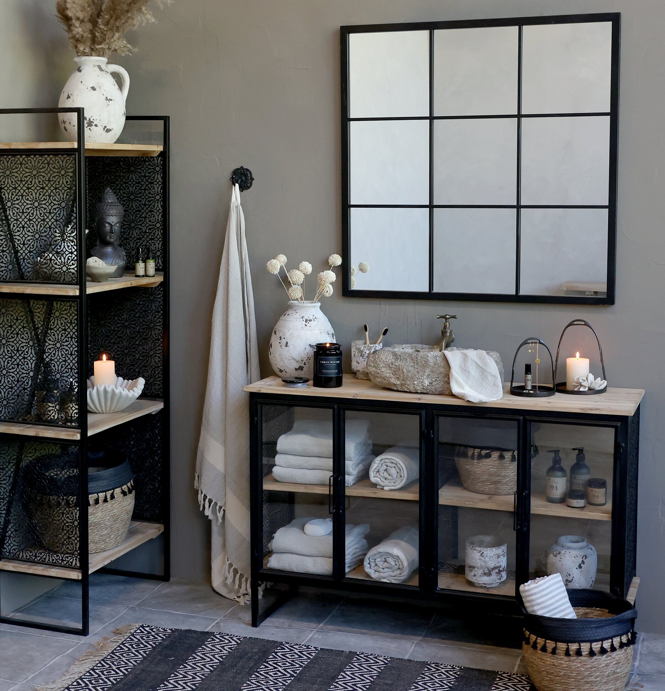 Grimaud Ljusstake Antiksvart Set/2 från Chic Antique på bänk