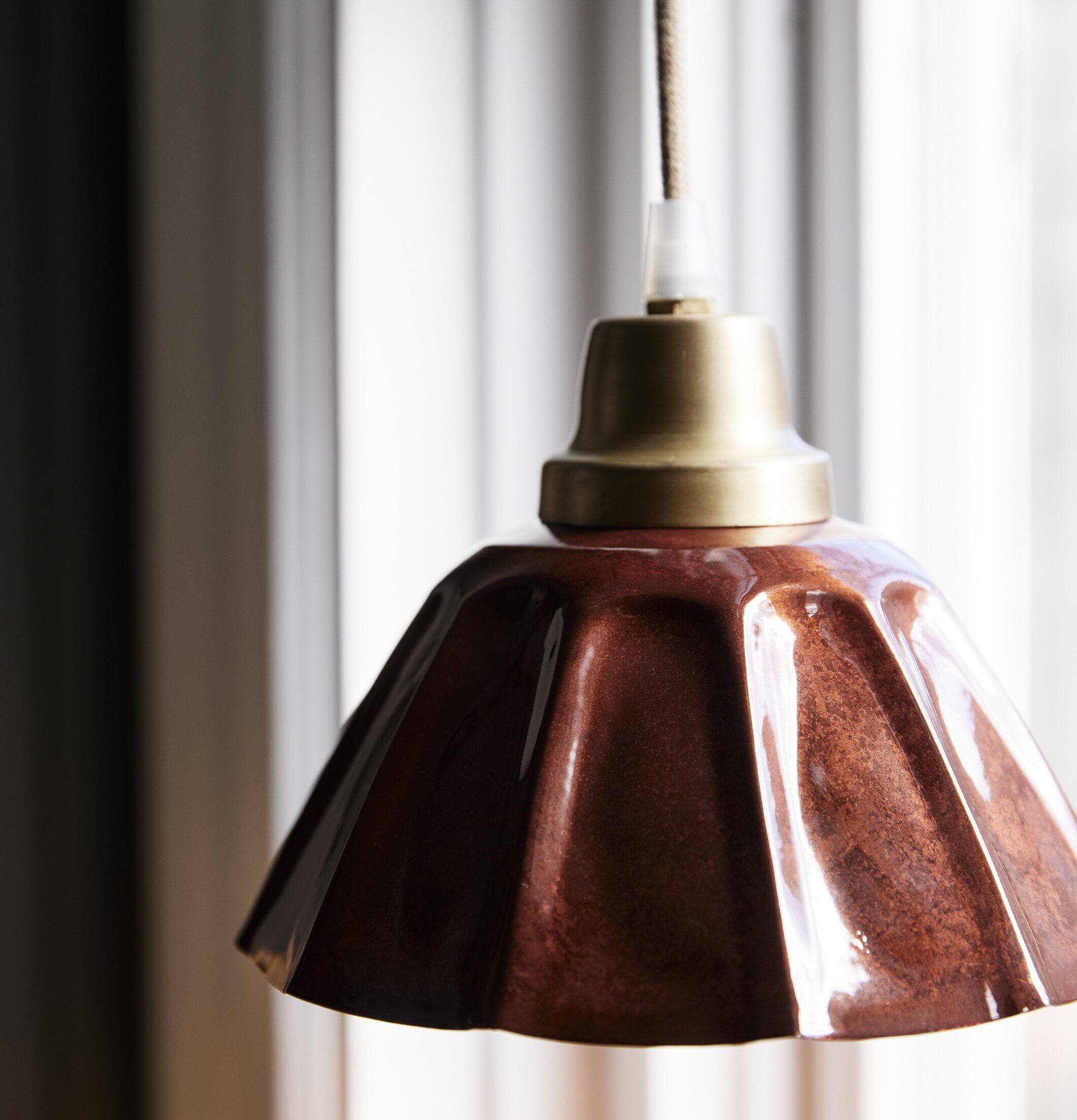 Fönsterlampa Ester Terracotta 17cm från PR Home i fönster