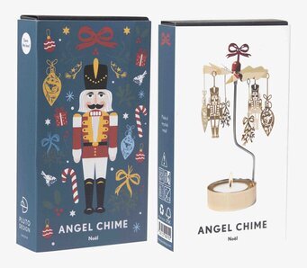 Foto av festlig juldekoration med nötknäppartema