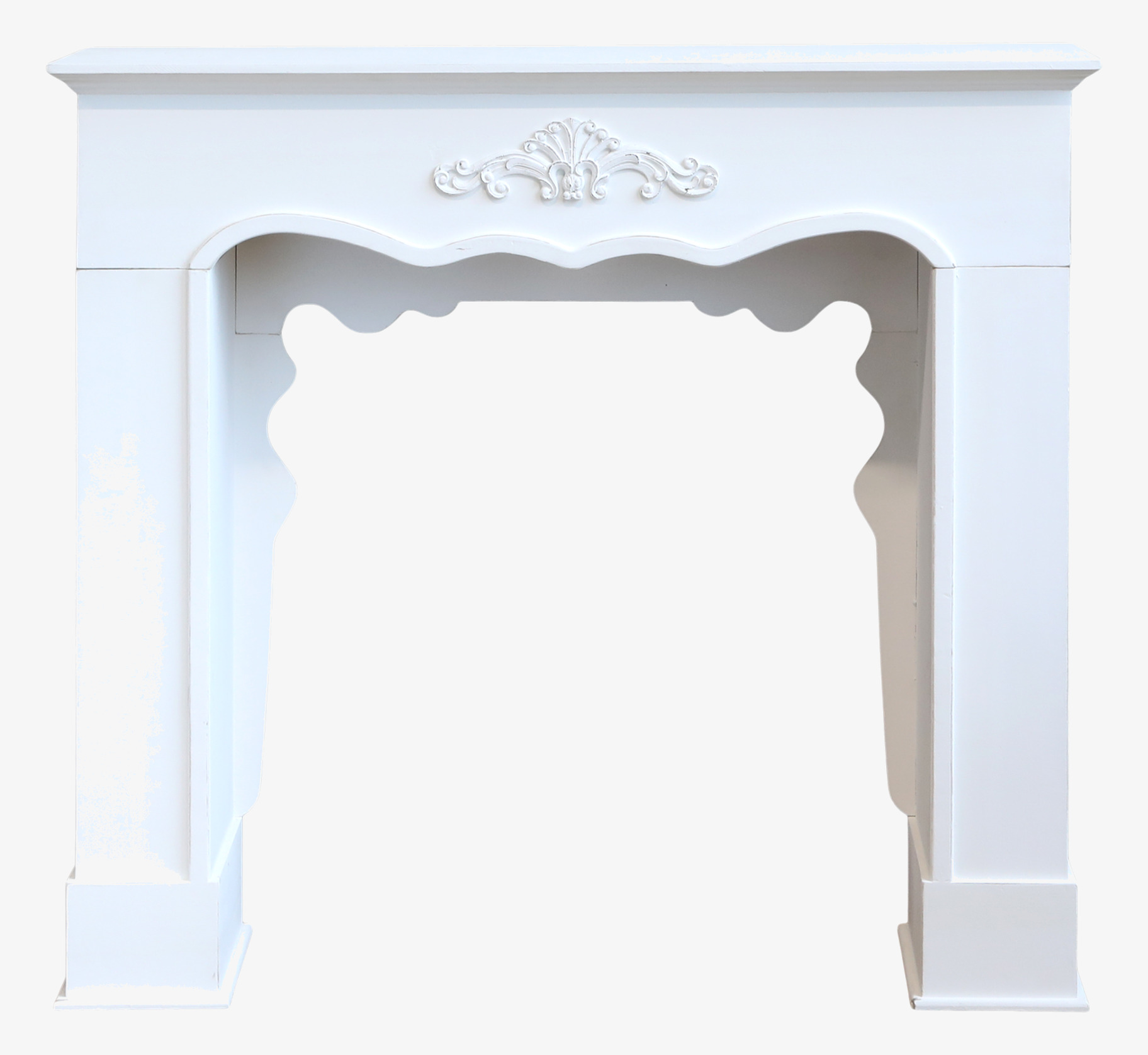 Fransk Öppen Spis Antikvit från Chic Antique i vit design