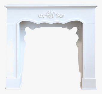 Fransk Öppen Spis Antikvit från Chic Antique i vit design