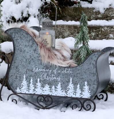 Släde - Dreaming Of A White Christmas från Chic Antique i snö