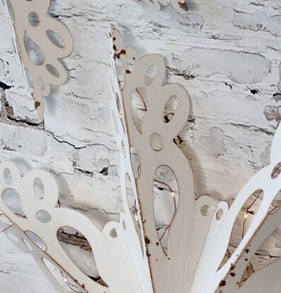 Väggdekor Snöflinga Antikvit Ø53cm från Chic Antique