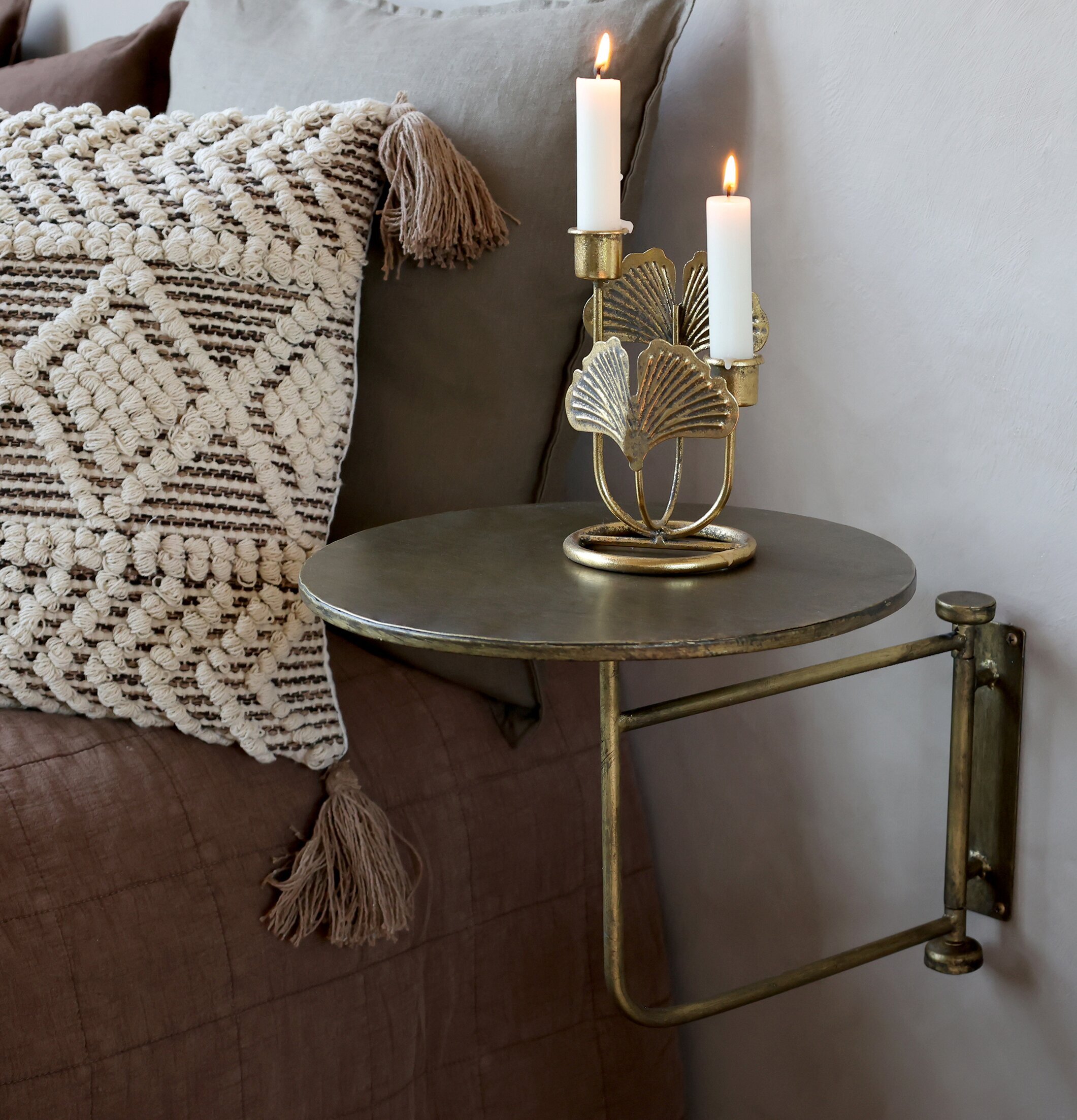 Väggbord Antik Mässing Ø30cm från Chic Antique med ljusstake