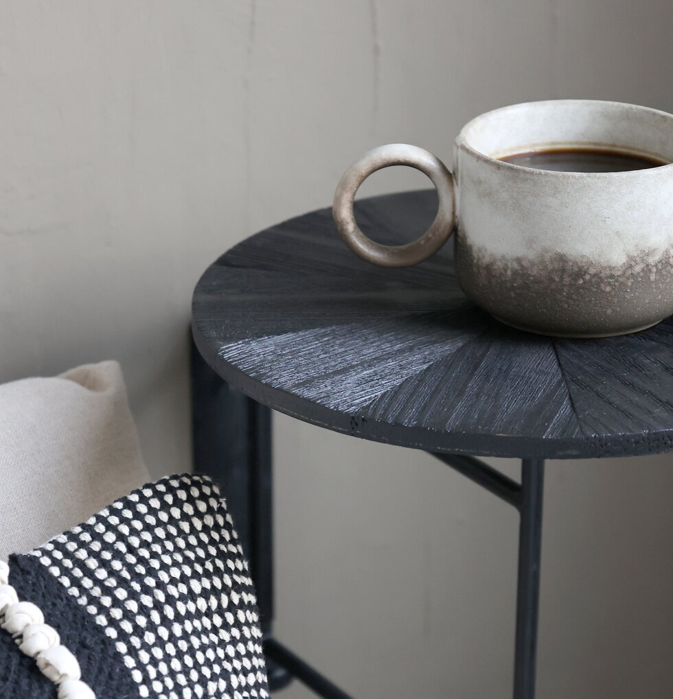 Väggbord Ø30cm Antiksvart Chic Antique Sideboards Sidobord Sängbord