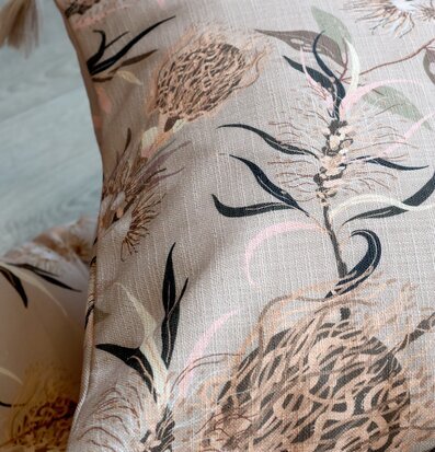 Kuddfodral Aix Vintage Pink från Chic Antique i lantlig stil