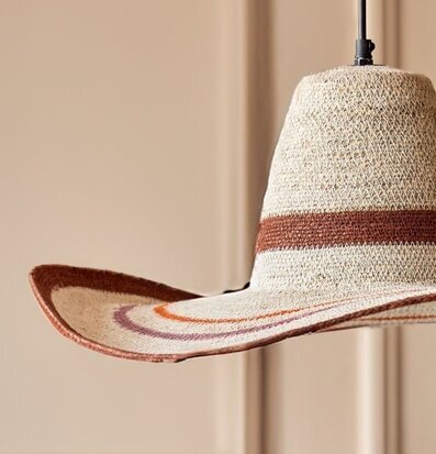 Taklampa OffWhite Rice från Rice med flätad och färgad design