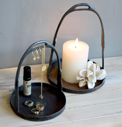 Grimaud Ljusstake Antiksvart Set/2 från Chic Antique på bord