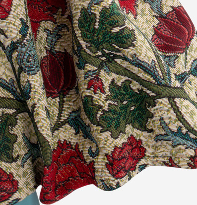 Bild av elegant bordslampa med floralt mönster