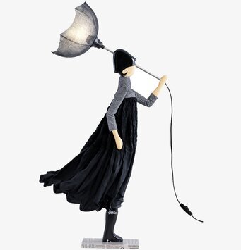 Bild av konstnärlig bordslampa med skulptural design