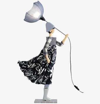 Bild av unik bordslampa som förenar funktion och konst