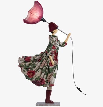 Bild av bordslampa: konstnärlig och funktionell design