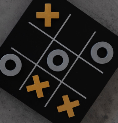 Bild av minimalistiskt spelbräde med stilren design