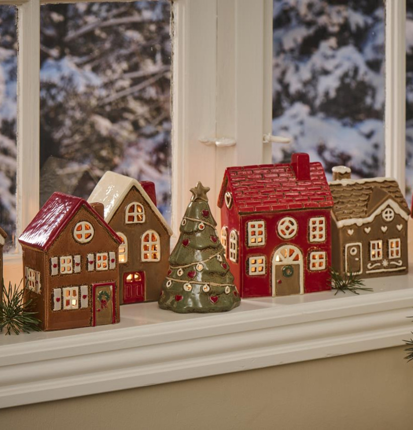 Ljuslykta Pepparkakshus Stillenat Med Krans Röd IB Laursen Lyktor Endless Light Ljuslyktor