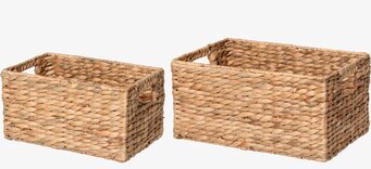 Bild av två rektangulära förvaringskorgar i flätat material