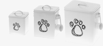 Bild av vita plåtburkar med stilren tassdesign