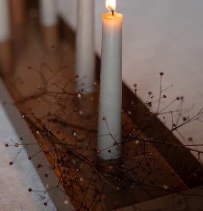 Ljusstake Med Magnetiska Ljushållare Brun Storefactory Ljusstakar Adventsstakar Ljushyllor