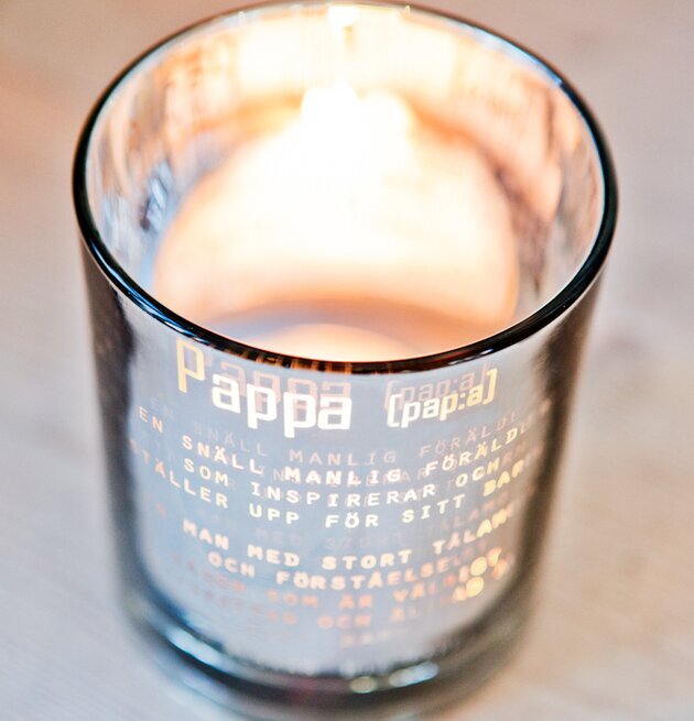 Pappa - Majas Cottage ljus från Majas Cottage på träyta