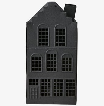 Bild av svart ljuslykta hus med detaljerad arkitektur