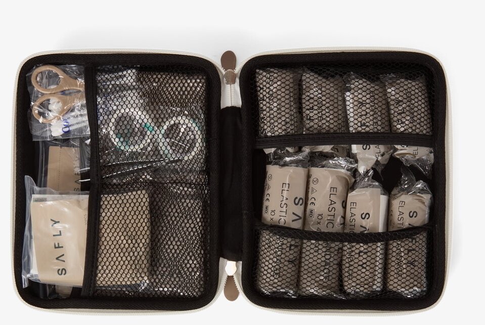 Bild av stilfull och organiserad första hjälpen-låda