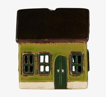 Bild av charmig ljuslykta formad som ett litet hus