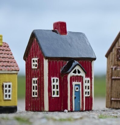 Bild av nordiska husmodeller i traditionell design