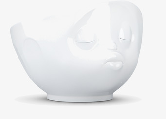 Bild av vit porslinsskål med lekfullt ansikte