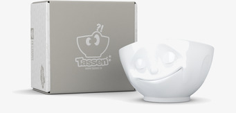 Bild av lekfull porslinsskål med uttrycksfull design