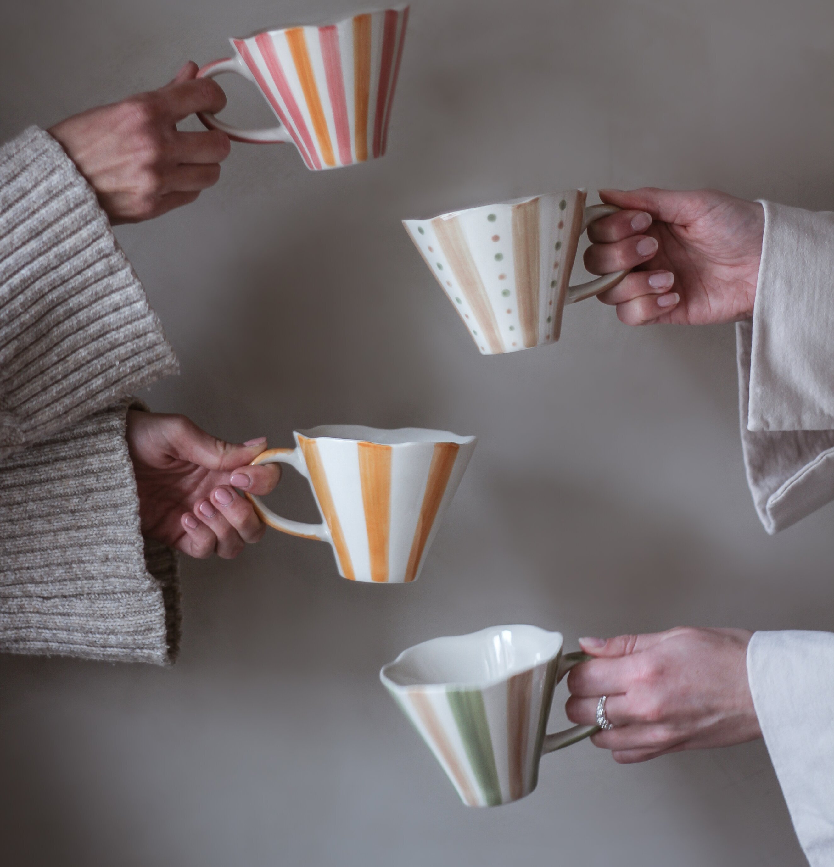 Mugg Stripes Green Taupe Dots & Pink/Ockra Taupe/Green Ockra Majas Cottage Muggar/koppar i porslin, keramik, papper