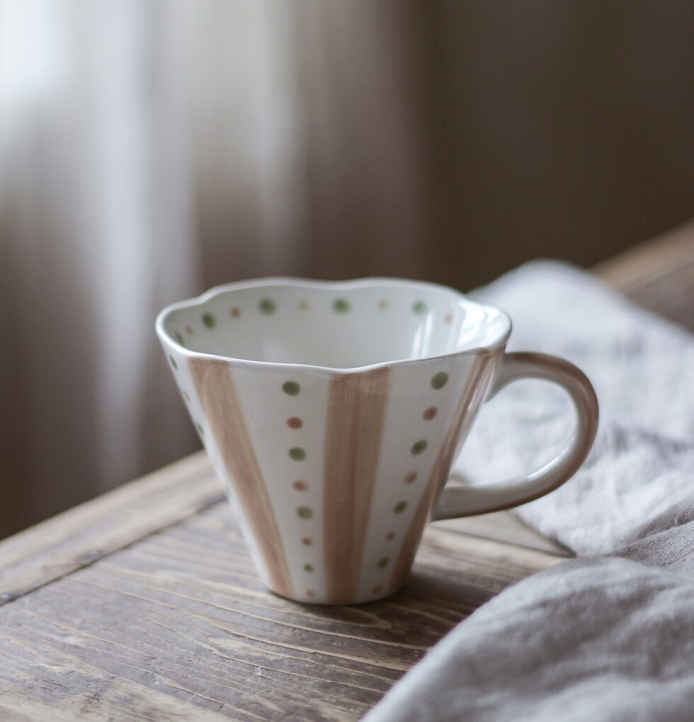 Mugg Dots & Stripes Taupe/Green Majas Cottage Muggar/koppar i porslin, keramik, papper eller biologiskt material organiskt