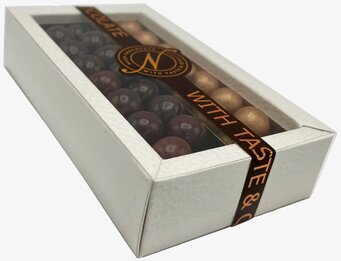 Bild av elegant förpackning med lyxig lakritsdesign