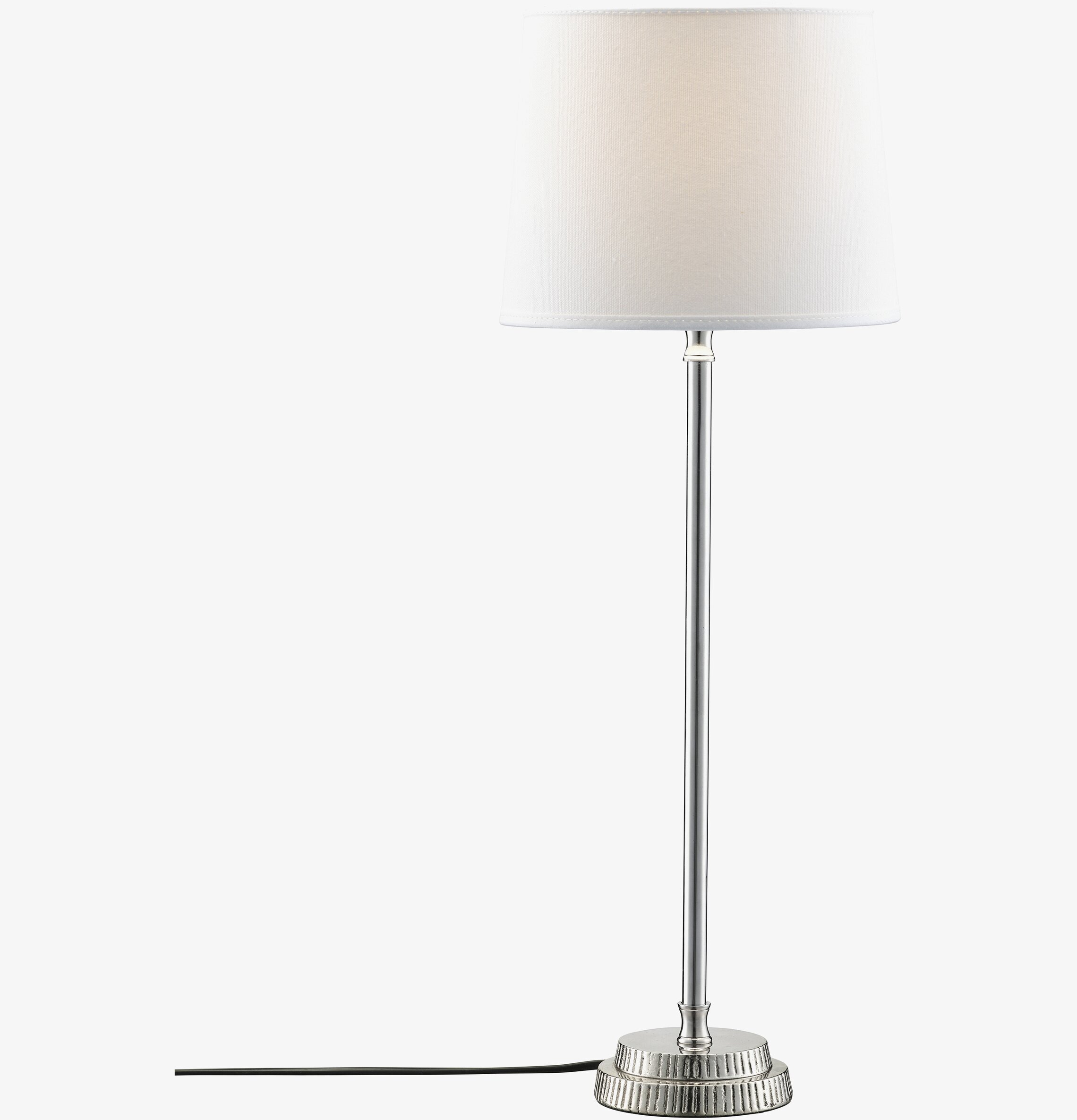 Bild av stilfull bordslampa med krom och vit skärm