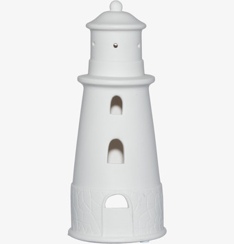 Foto av vit fyrformad ljuslykta med rustik design