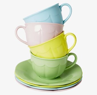 Kopp Med Fat från Rice i pastellfärger, staplade tillsammans