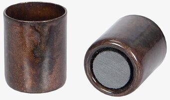 Bild av eleganta ljushållare med magnetisk funktion