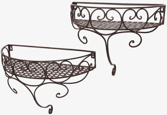 Bild av eleganta antikbruna vägghyllor med metallarbete