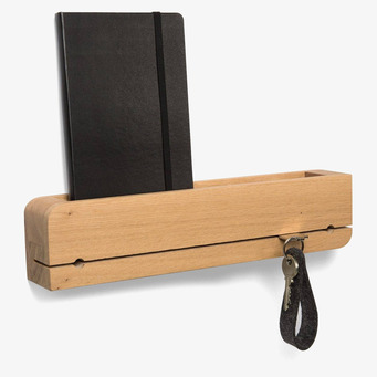 Bild av elegant nyckelhållare i oljad ek för hemmet