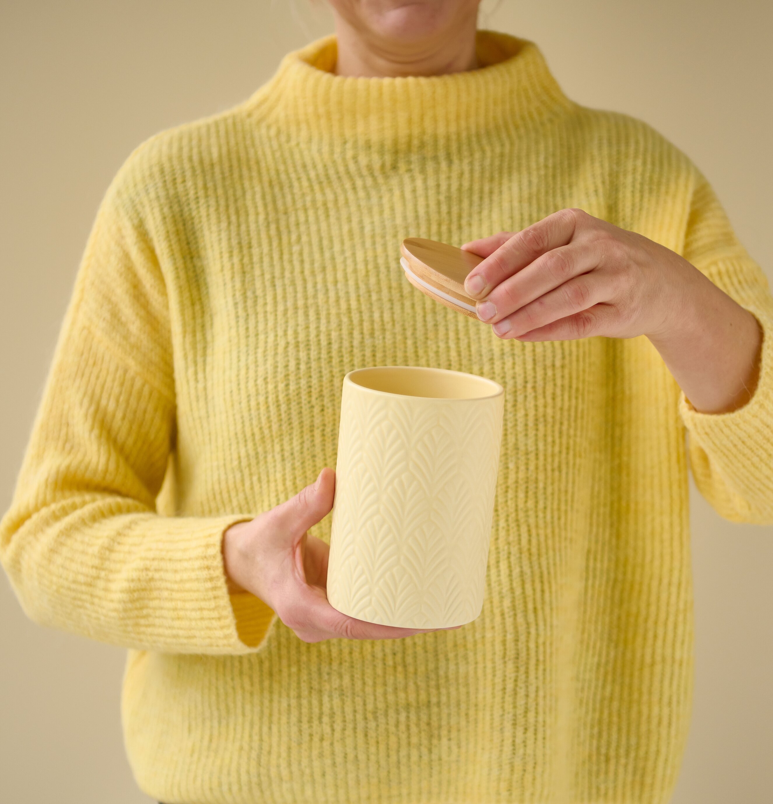 Förvaringsburk Keramik Gul Zeller Förvaringslådor och korgar Boxar Förvaringsboxar Porslinsboxar Trälådor Smyckesboxar i porslin Förvaringsbrickor Murstensformar