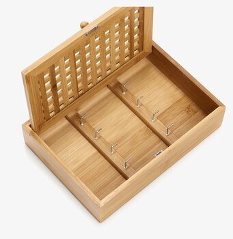 Bild av stilrent nyckelskåp i bambu för modern inredning