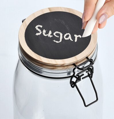 Bild av glasburk med griffellock för kreativ förvaring