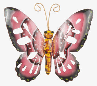 Bild av dekorativ fjäril i hamrad plåt med rosa nyanser